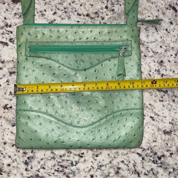 Donald J Pliner Green Ostrich Leather Crossbody Made In Italy Zip Closure silver - Picture 9 of 12